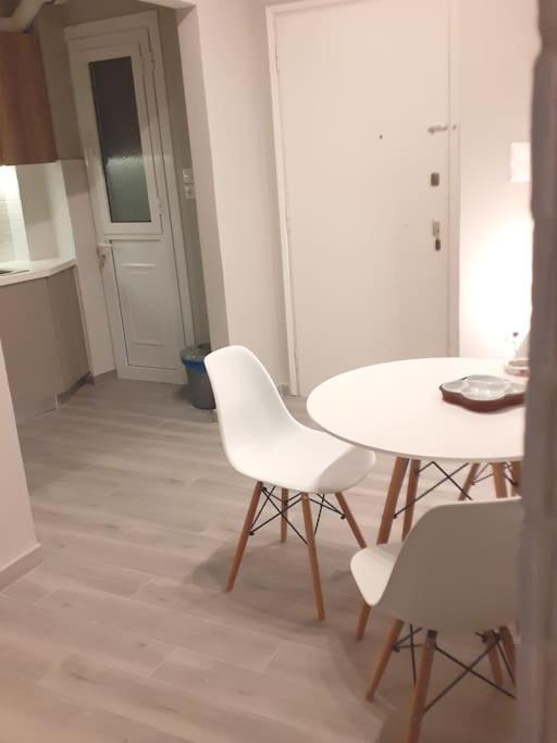 Μοντέρνο Διαμέρισμα - Stylish Appartment Loutraki Екстер'єр фото